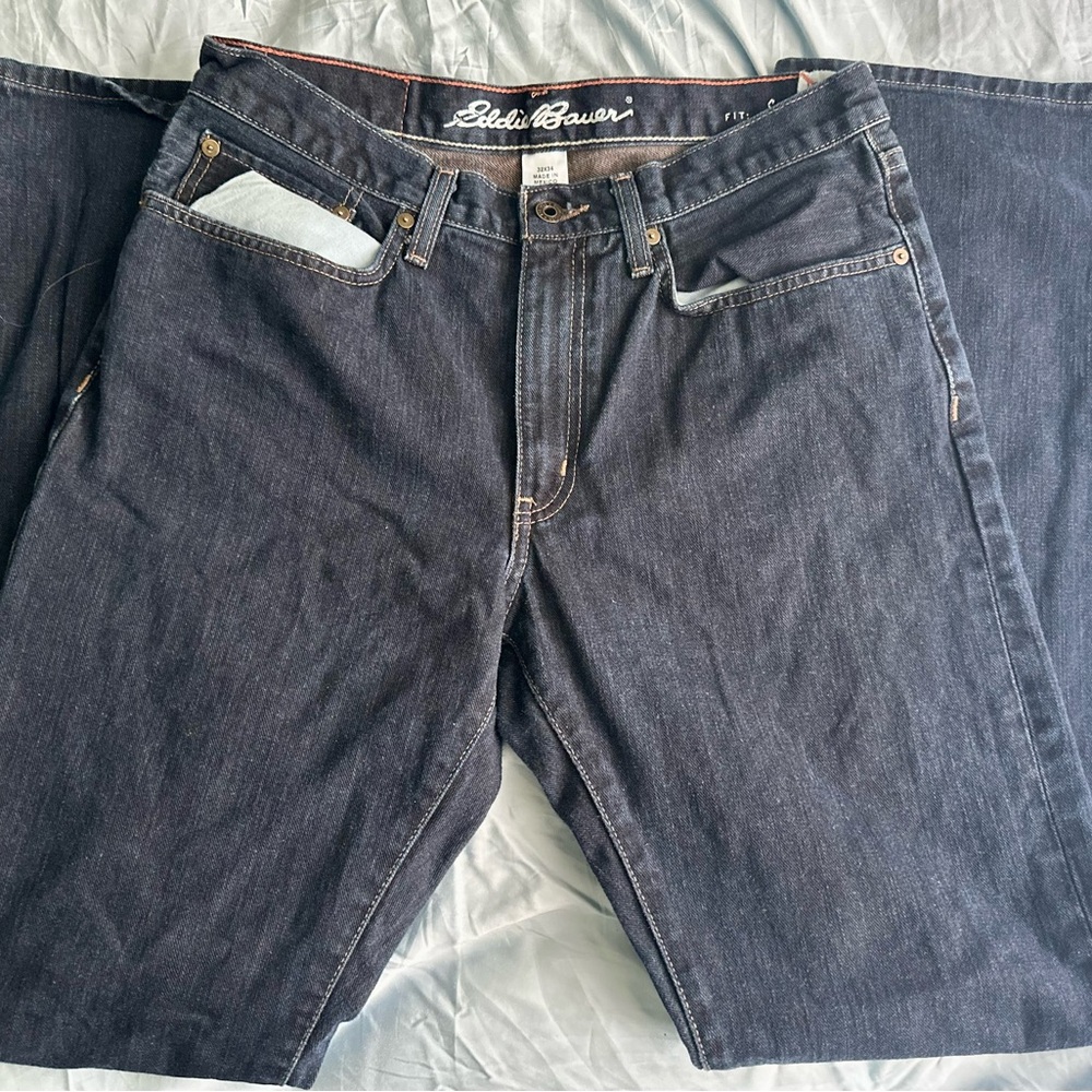 Eddie Bauer Men's Deep Indigo Relaxed Jeans